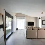 The Euphoria Club Luxury Villa *