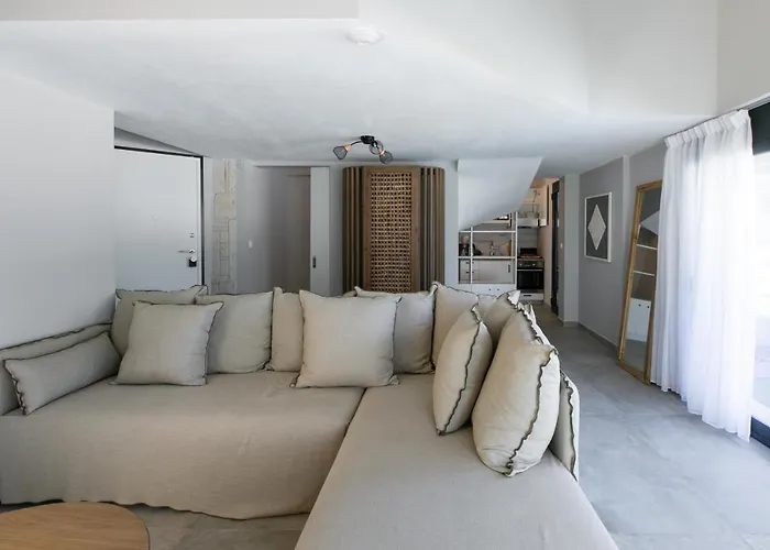 The Euphoria Club Luxury Villa Pefkochori
