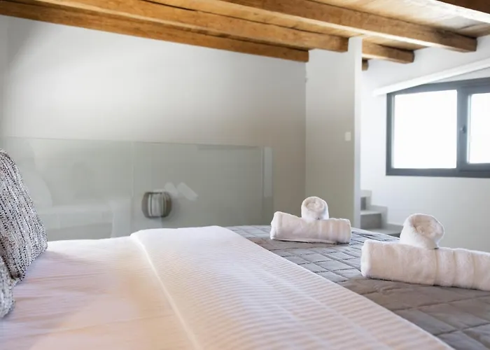The Euphoria Club Luxury Pefkochori
