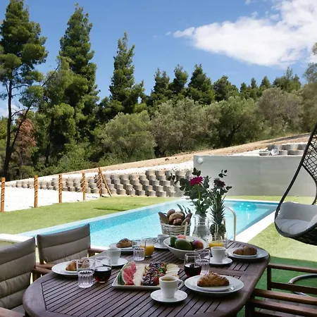 The Euphoria Club Luxury *