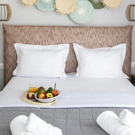 The Euphoria Club Luxury Villa Pefkochori