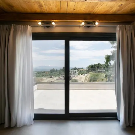 The Euphoria Club Luxury Pefkochori