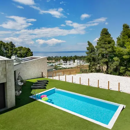 The Euphoria Club Luxury Villa