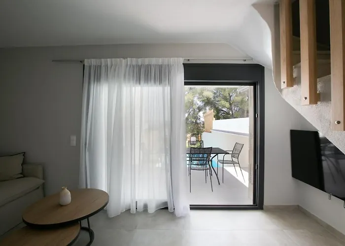 The Euphoria Club Luxury Vila Pefkochori