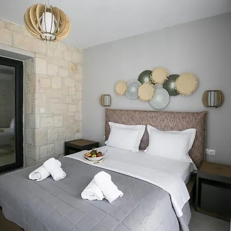 The Euphoria Club Luxury فيلة