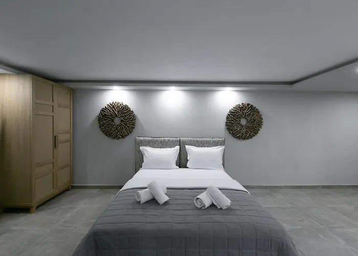 The Euphoria Club Luxury Villa Pefkochori