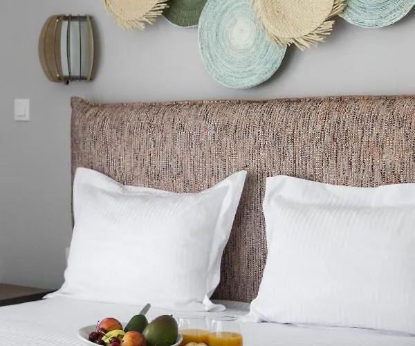 The Euphoria Club Luxury Villa Pefkochori